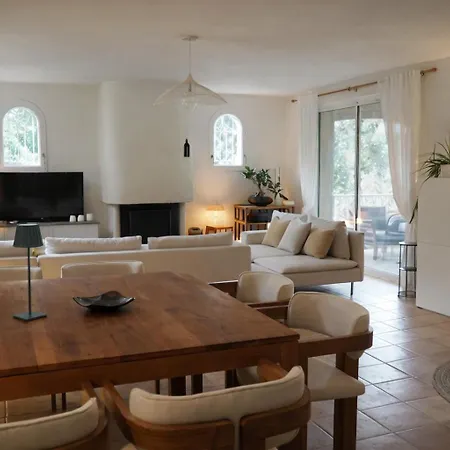 House With Terraced Garden Near Beaches *